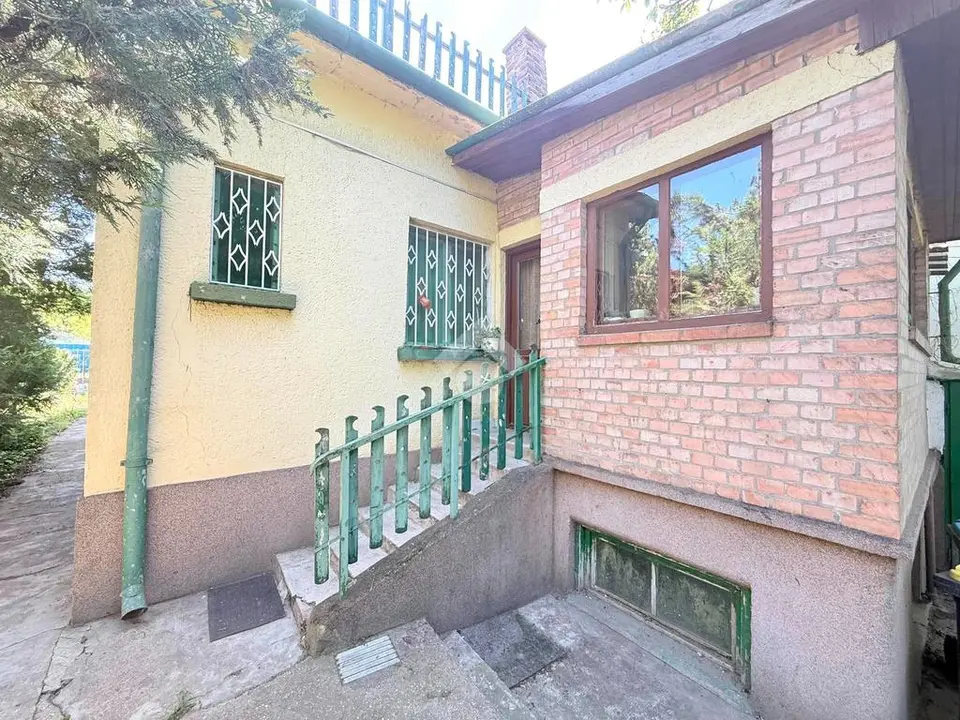 Ház eladó – Budapest