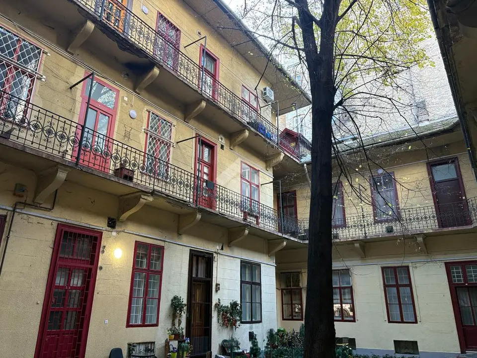 Lakás eladó – Budapest