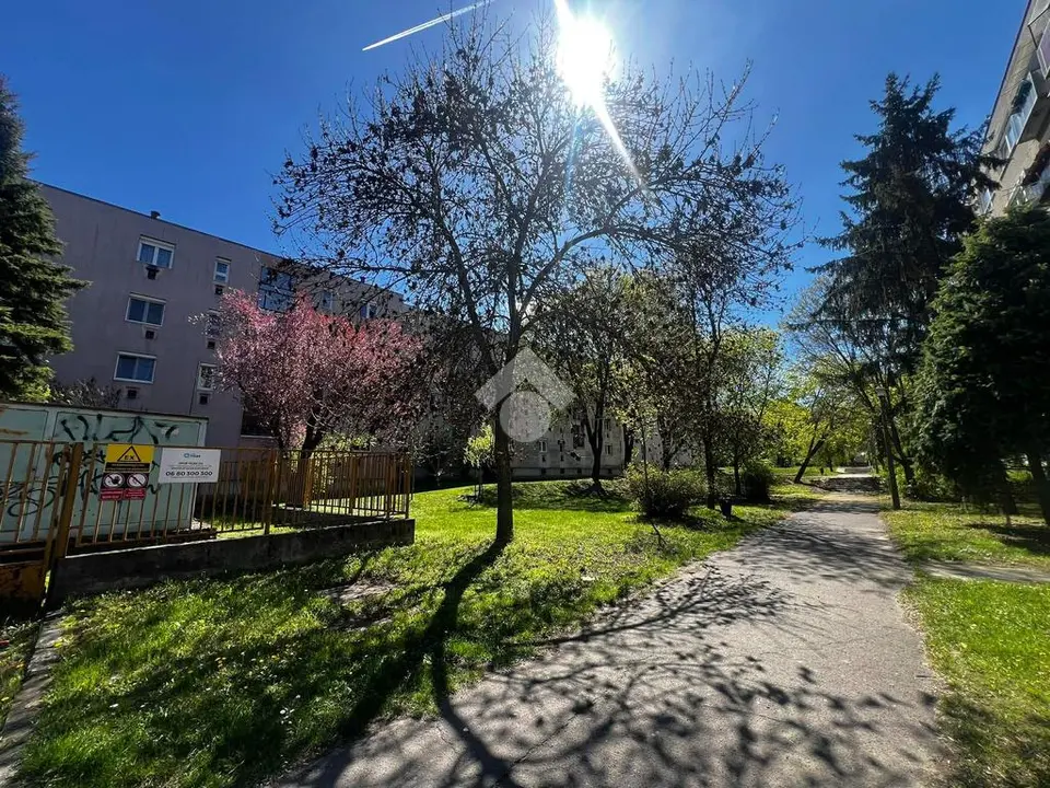 Lakás eladó – Gödöllő