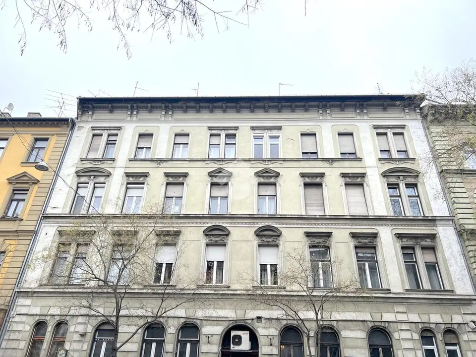 Lakás eladó – Budapest