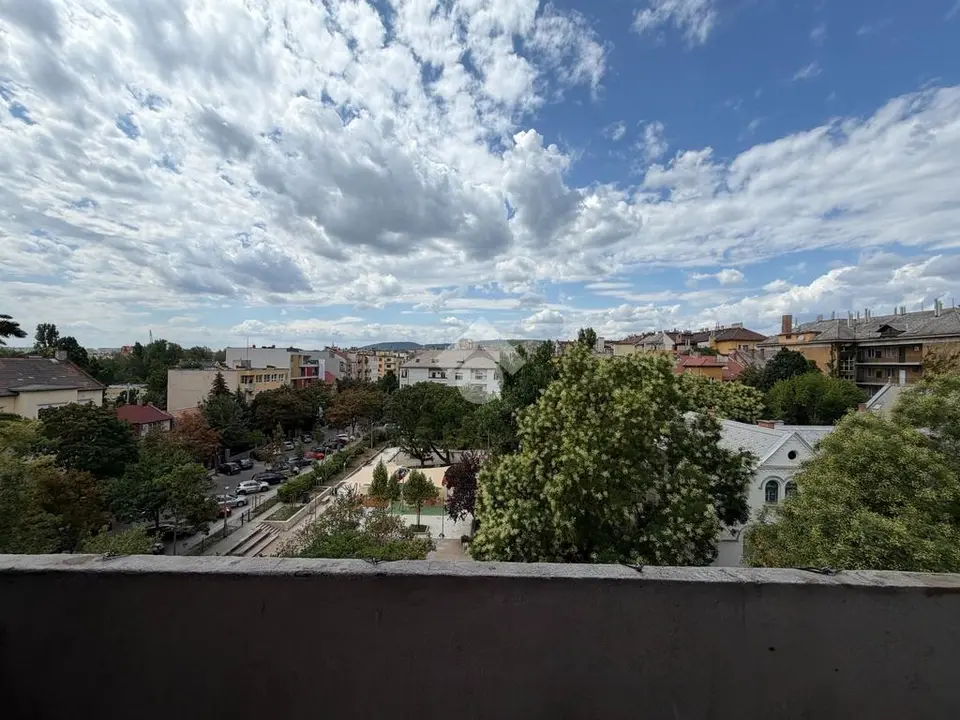 Lakás eladó – Budapest