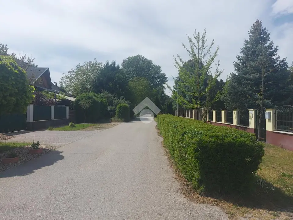 Ház eladó – Sződliget
