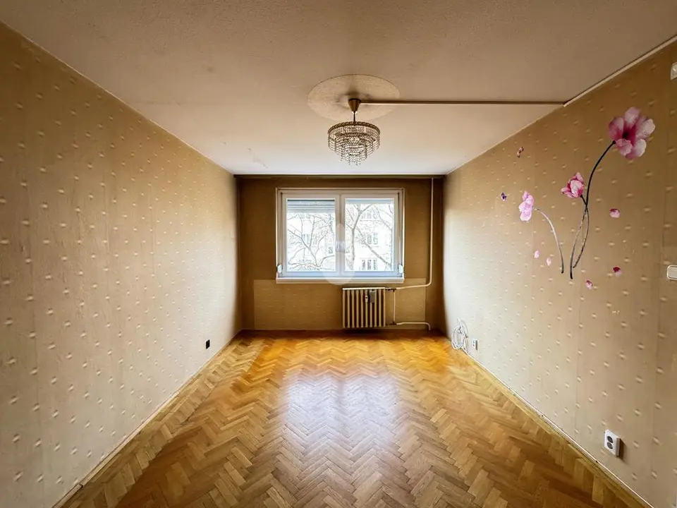 Lakás eladó – Budapest