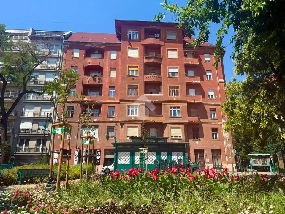 Lakás eladó – Budapest
