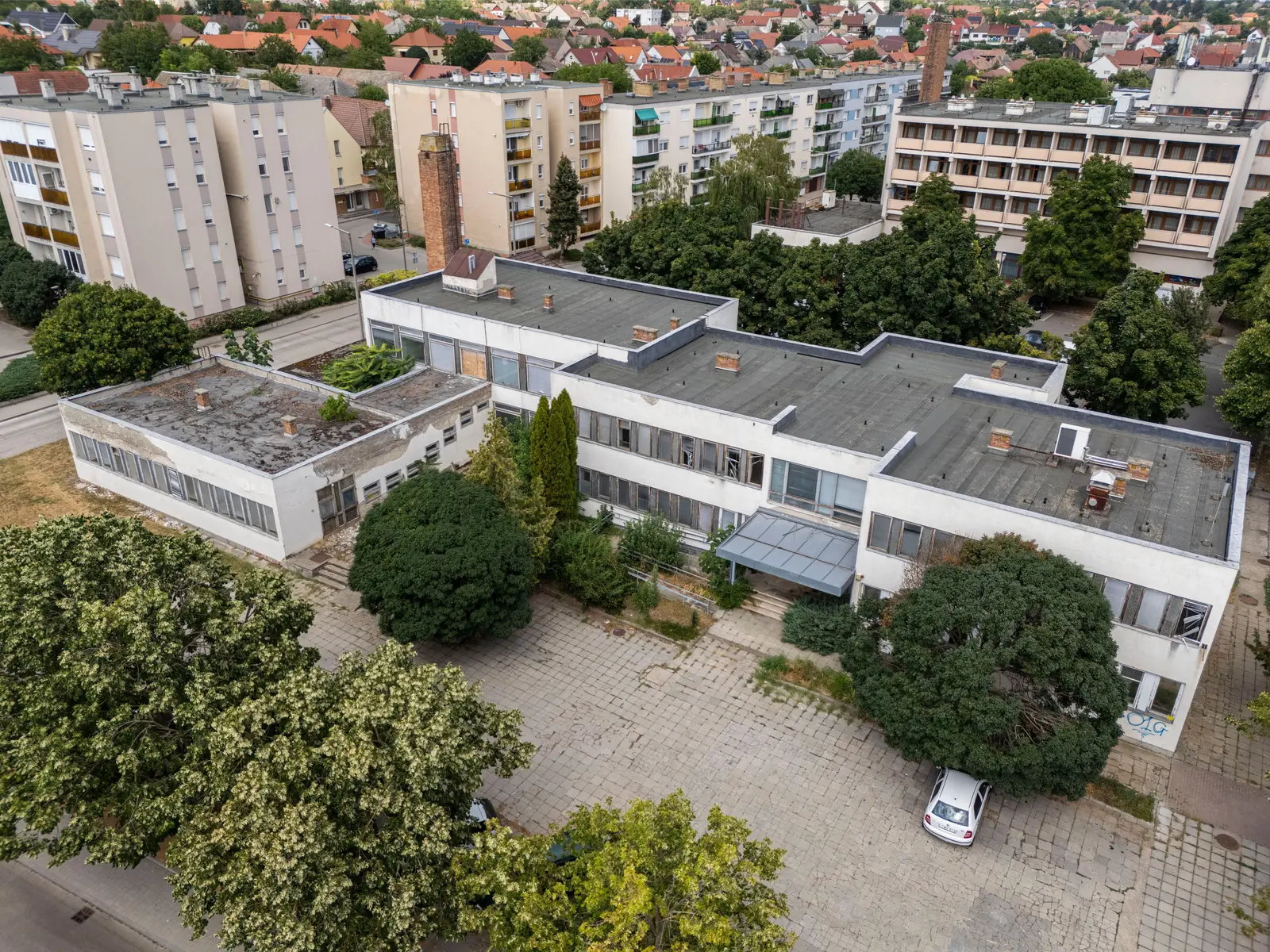 Eladó fejlesztési ingatlan Paks központjában