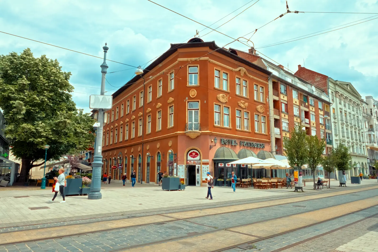 Miskolc ikonikus, működő szállodája, több mint 130 éves múlttal és kiemelkedő befektetési potenciállal.