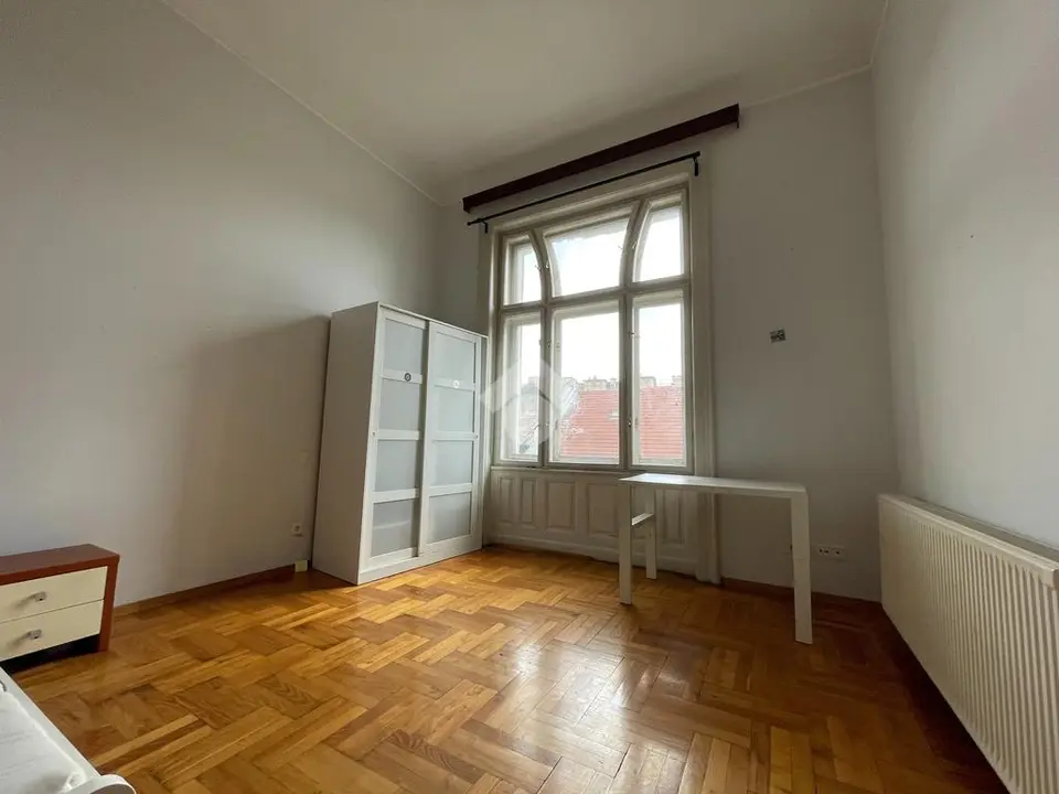 Lakás eladó – Budapest