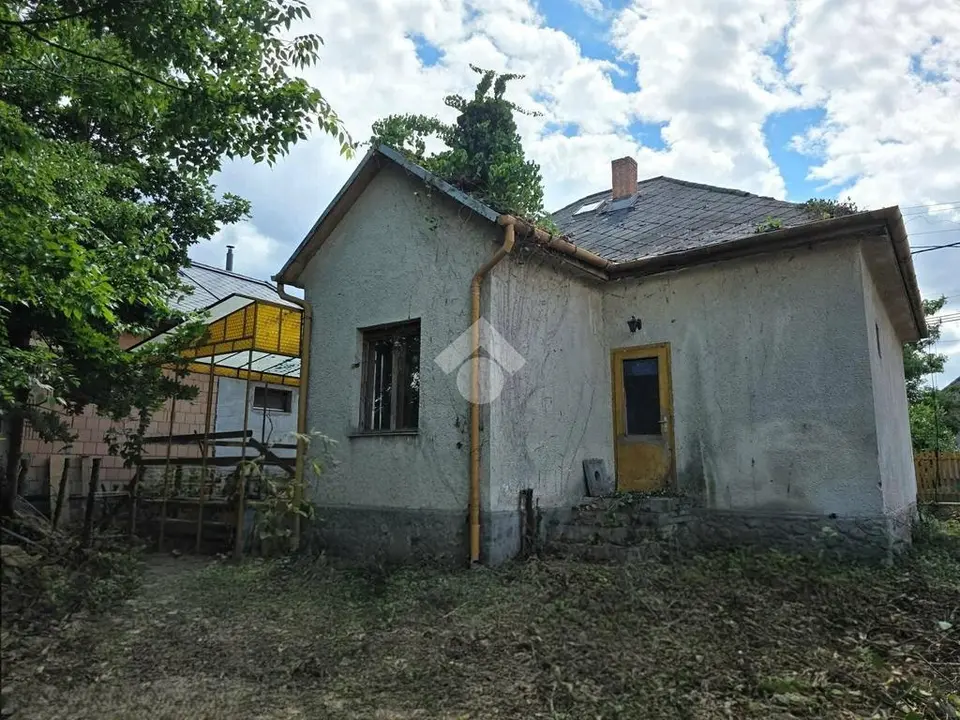Ház eladó – Budapest
