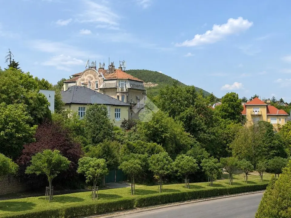 Lakás eladó – Budapest