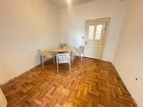 Lakás eladó – Budapest
