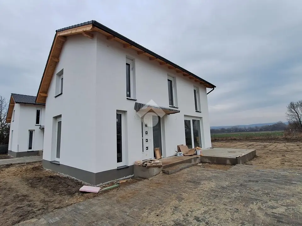Ház eladó – Sződ