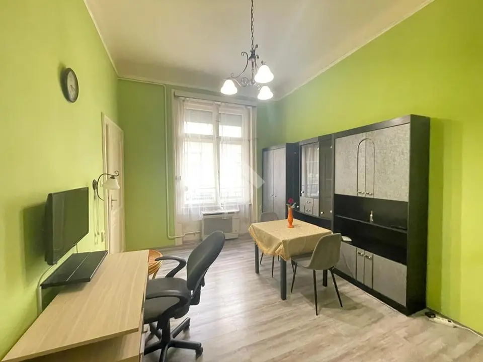 Lakás eladó – Budapest