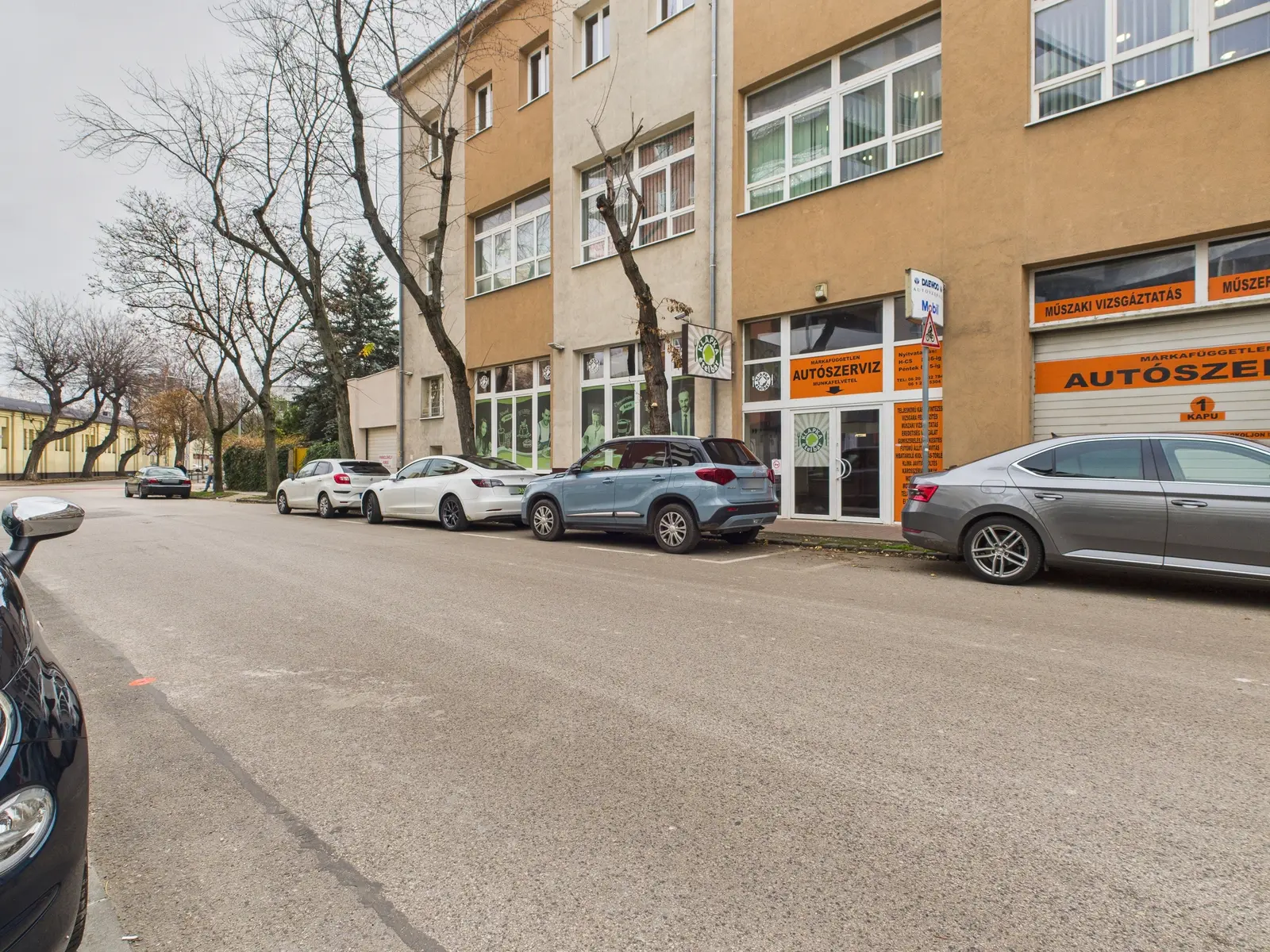 Jelenleg is profitábilisan működő étterem bérleti joga eladó – Budapest