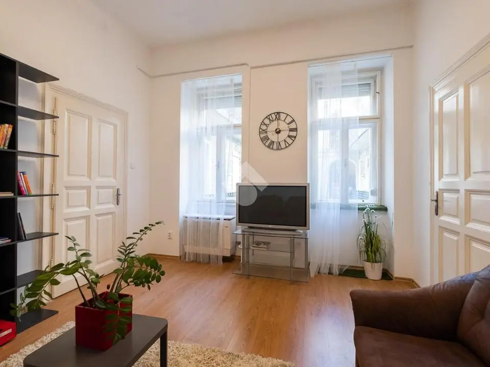 Lakás eladó – Budapest